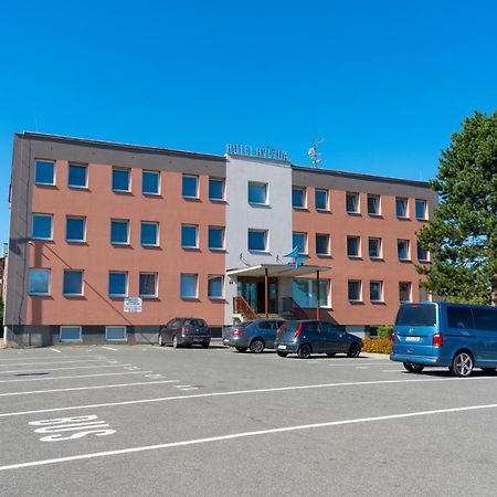 Hotel Hvezda Kromeriz Exterior photo