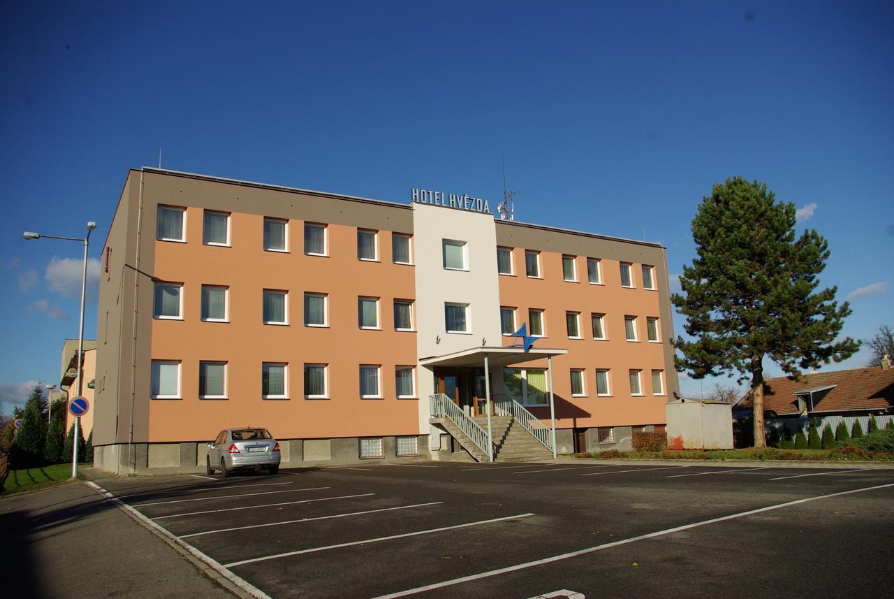 Hotel Hvezda Kromeriz Exterior photo